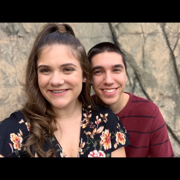 Meet your Posher, Anna - Picture 3 of 3